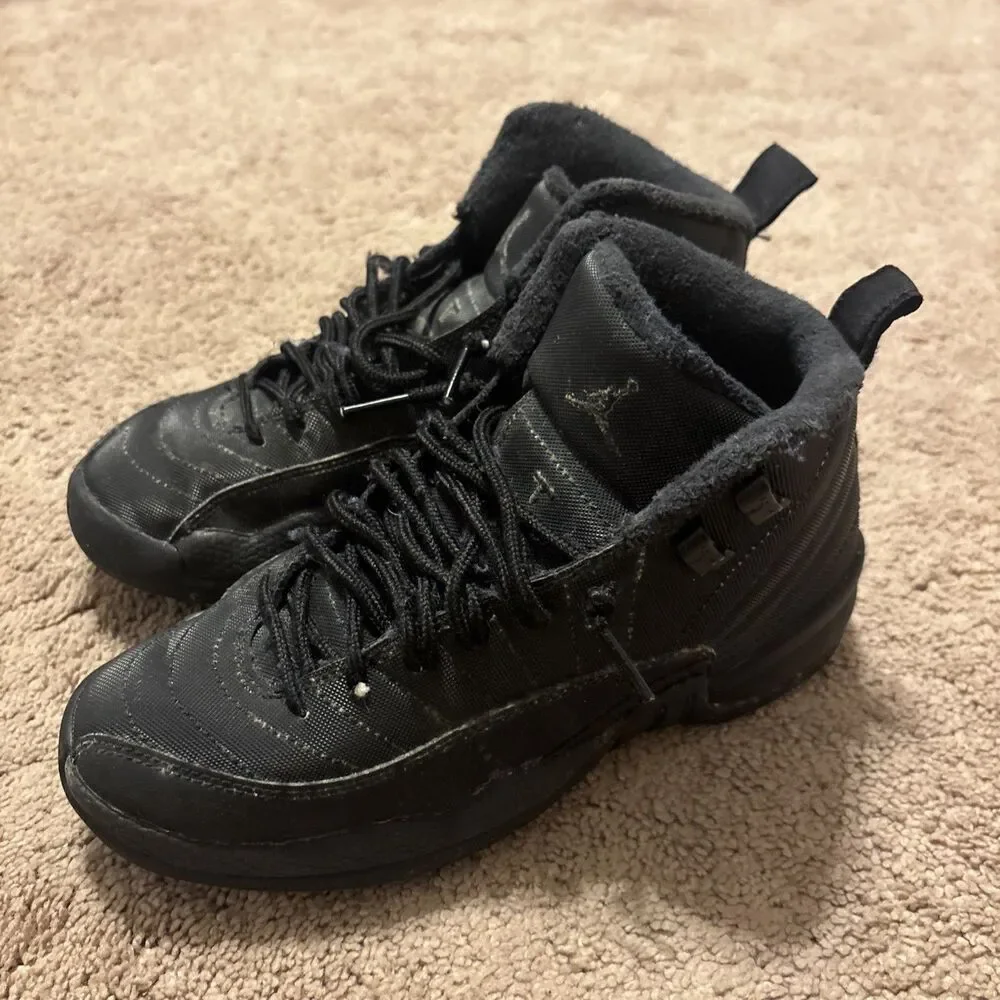 Jordan 12 Retro Black High Top Unisex Kids Sneakers Size 5Y Synthetic